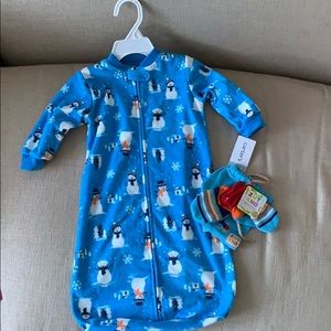 Zutano booties and winter snowman sleeper